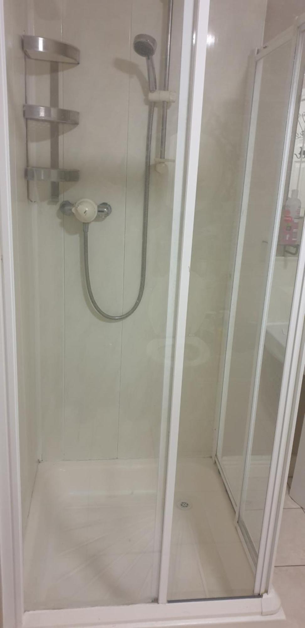 Town Centre Apartment Трим Екстериор снимка